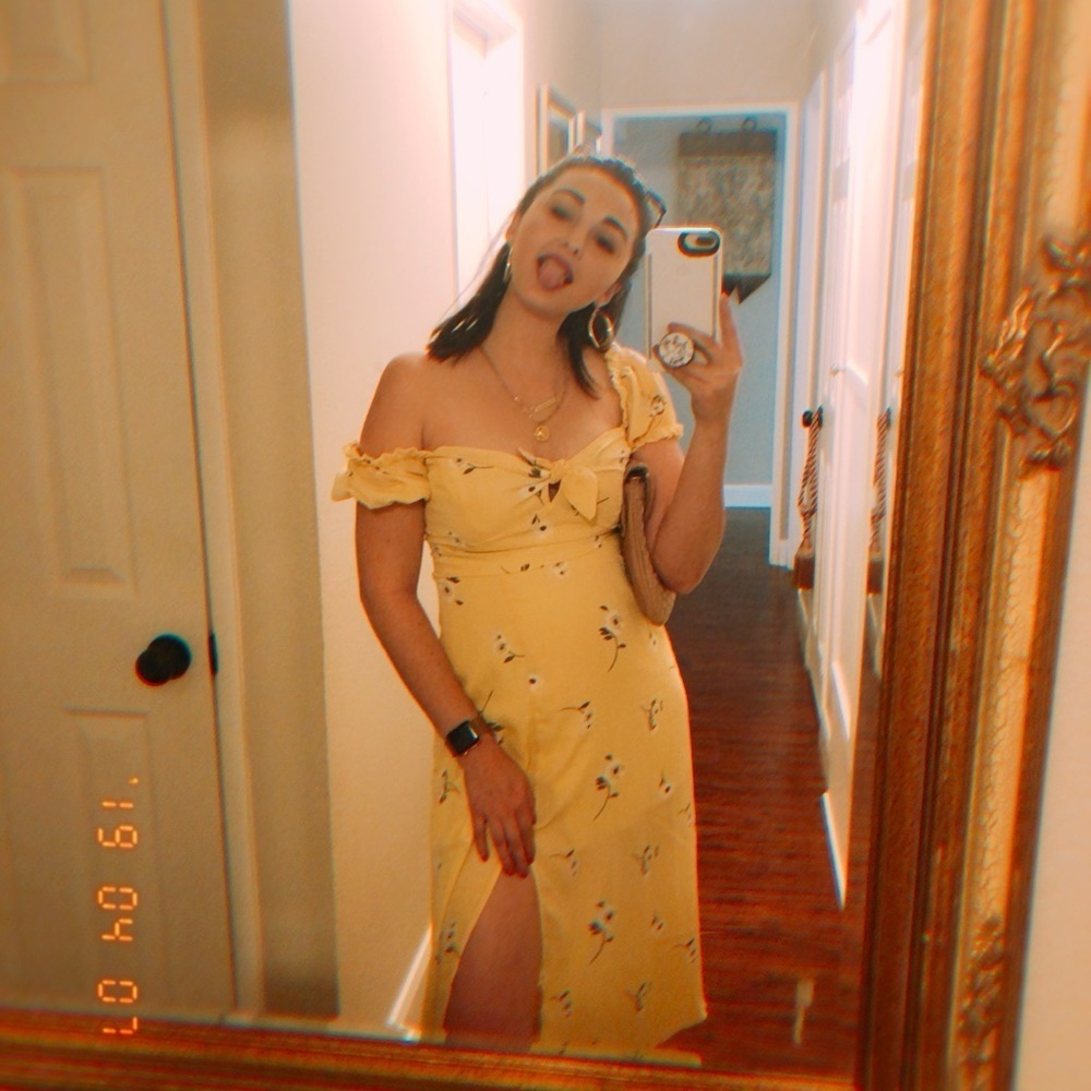 Yellow Floral Off-Shoulder Dress - Picture 3 of 6